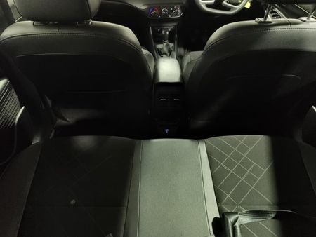 2024-Hyundai-i20-12-Premium_13