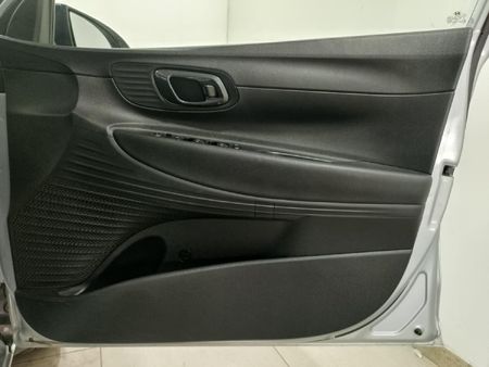 2024-Hyundai-i20-12-Premium_24