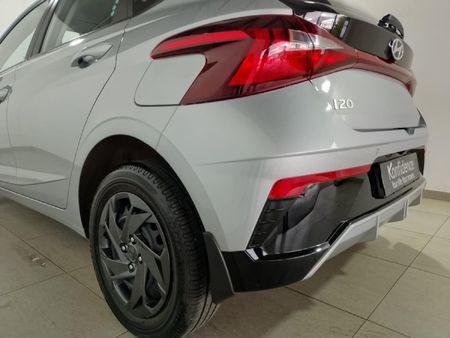 2024-Hyundai-i20-12-Premium_7