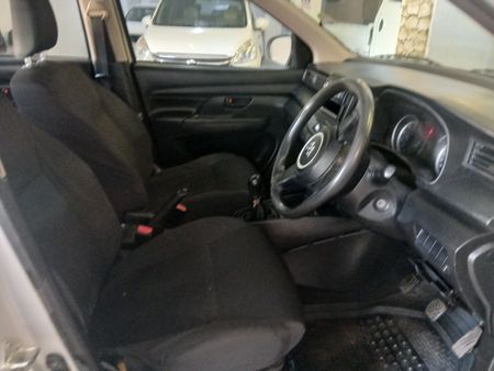 2022-Suzuki-Ertiga-15-GL_17