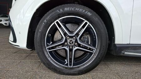 2025-Mercedes-Benz-GLE-Coupe-450D-4Matic_7