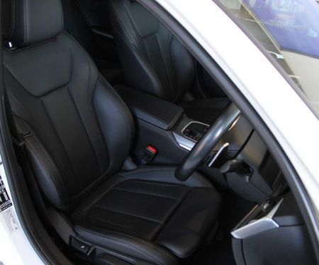 2022-BMW-3-Series-318i-M-Sport-Auto_9