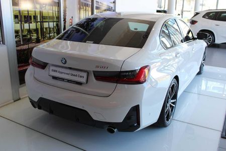 2022-BMW-3-Series-318i-M-Sport-Auto_6