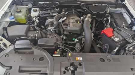2026-Volkswagen-Amarok-20-TDI-125kW-Life-Auto-Double-Cab_10