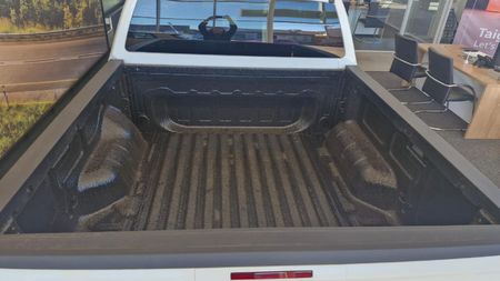 2026-Volkswagen-Amarok-20-TDI-125kW-Life-Auto-Double-Cab_8