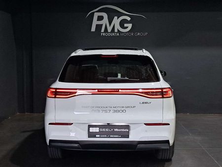 2026-Geely-E5-Apex_5