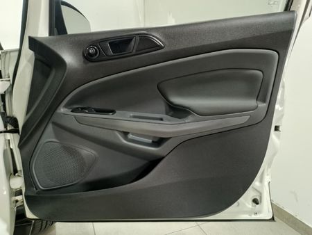 2018-Ford-EcoSport-10-EcoBoost-Titanium_16