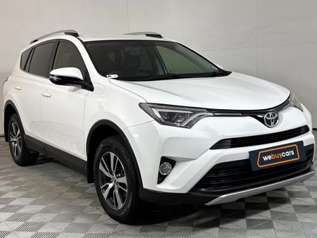 2016-Toyota-RAV4-20-GX_15