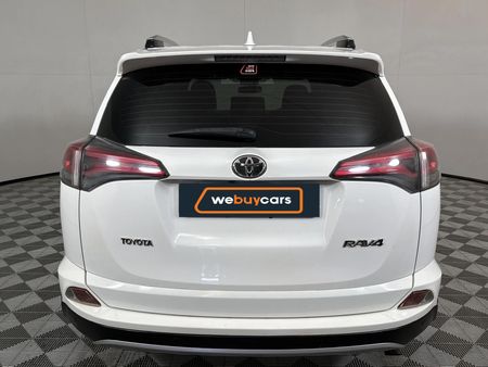 2016-Toyota-RAV4-20-GX_17