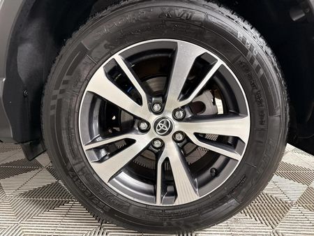 2016-Toyota-RAV4-20-GX_5