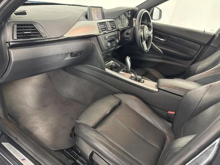 2012-BMW-3-Series-320d-M-Sport-Auto_7