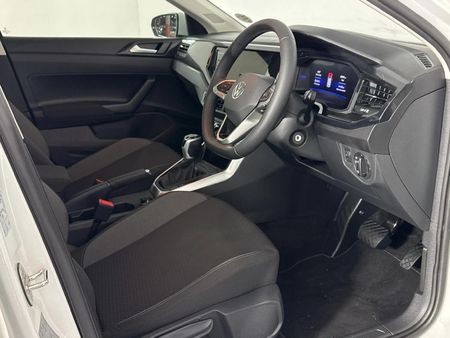 2025-Volkswagen-Polo-10-TSI-Life-Auto-DSG_9