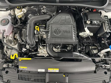 2025-Volkswagen-Polo-10-TSI-Life-Auto-DSG_13