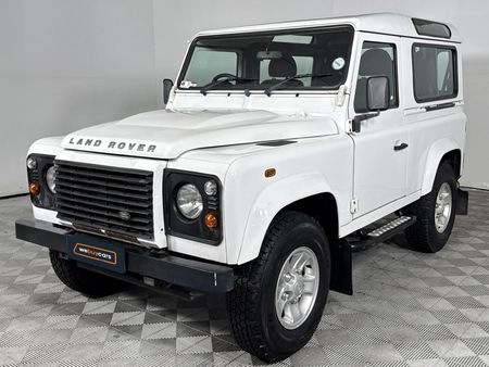 2011-Land-Rover-Defender-90-Puma-Station-Wagon_0