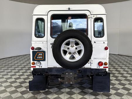 2011-Land-Rover-Defender-90-Puma-Station-Wagon_15