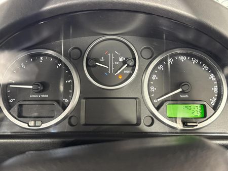 2011-Land-Rover-Defender-90-Puma-Station-Wagon_2