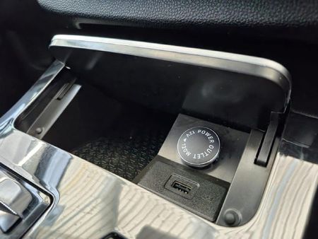 2024-Foton-Tunland-20T-G7-Elite-Double-Cab-Auto_25