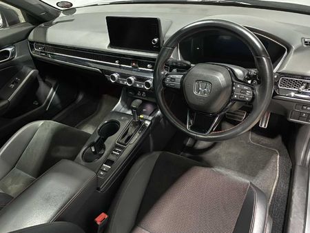2024-Honda-Civic-15T-RS-Auto_11