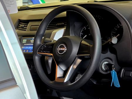 2026-Nissan-Navara-25-DDTi-SE-Auto-Double-Cab_20