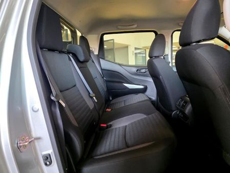 2026-Nissan-Navara-25-DDTi-SE-Auto-Double-Cab_5