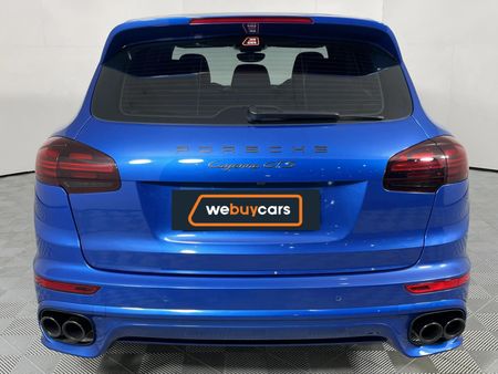 2017-Porsche-Cayenne-GTS-Auto_16
