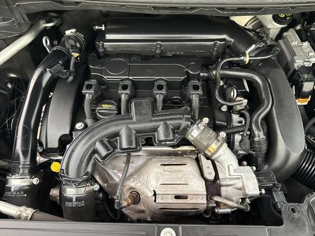 2017-Peugeot-3008-16-THP-GT-Line-Auto_12