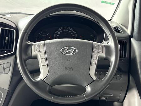 2021-Hyundai-H-1-25-CRDi-Elite-Auto_11