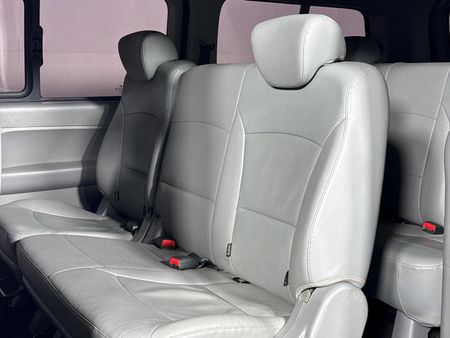 2021-Hyundai-H-1-25-CRDi-Elite-Auto_3