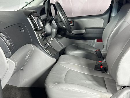 2021-Hyundai-H-1-25-CRDi-Elite-Auto_8