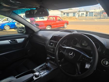 2012-Mercedes-Benz-C-Class-C180-CGI-SUNROOF-AUTO_10