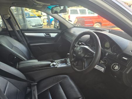 2012-Mercedes-Benz-C-Class-C180-CGI-SUNROOF-AUTO_12