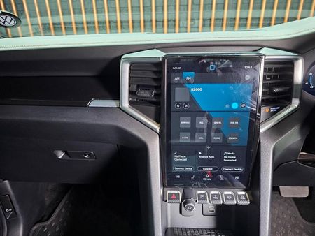 2024-Volkswagen-Amarok-30-TDI-V6-184kW-4Motion-Panamericana-Auto-Double_13