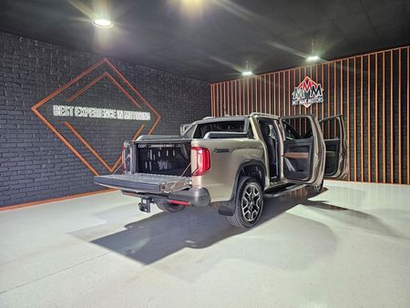 2024-Volkswagen-Amarok-30-TDI-V6-184kW-4Motion-Panamericana-Auto-Double_25