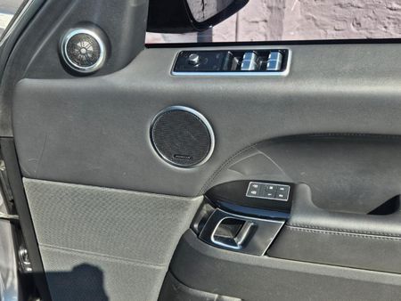 2022-Land-Rover-Range-Rover-Sport-30-D-HSE-190kW_6