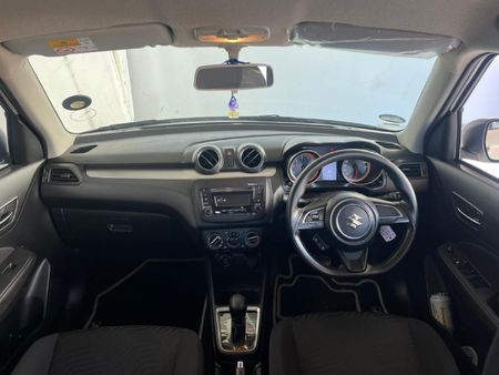 2023-Suzuki-Swift-12-GL-Auto_11