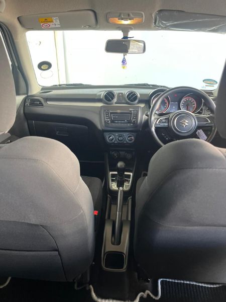 2023-Suzuki-Swift-12-GL-Auto_12