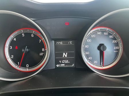 2023-Suzuki-Swift-12-GL-Auto_14