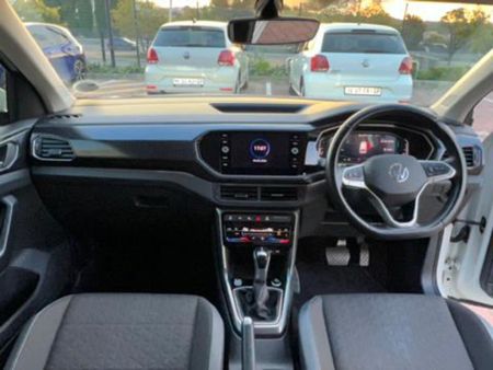 2023-Volkswagen-T-Cross-15-TSI-R-Line-Auto_9