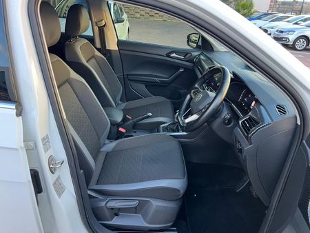 2023-Volkswagen-T-Cross-15-TSI-R-Line-Auto_18
