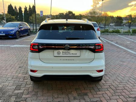 2023-Volkswagen-T-Cross-15-TSI-R-Line-Auto_5