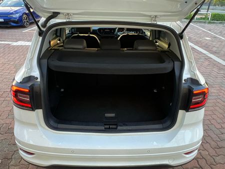 2023-Volkswagen-T-Cross-15-TSI-R-Line-Auto_8
