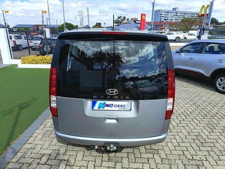 2023-Hyundai-Staria-22d-Executive-Auto_5