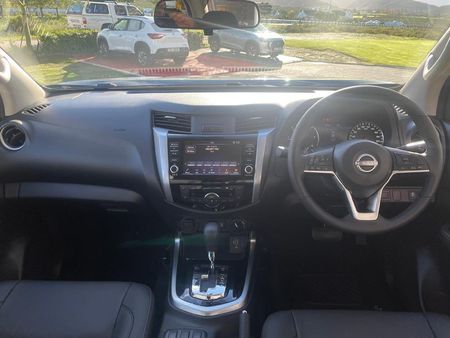 2026-Nissan-Navara-25DDTi-Stealth-4x4-Auto_7
