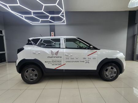 2026-Mahindra-XUV-3XO-12T-MX2_2