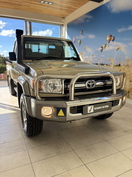 2016-Toyota-Land-Cruiser-79-40-Single-Cab_1