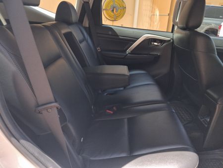 2022-Mitsubishi-Pajero-Sport-24D-4x4-Exceed-Auto_10