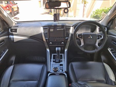 2022-Mitsubishi-Pajero-Sport-24D-4x4-Exceed-Auto_12