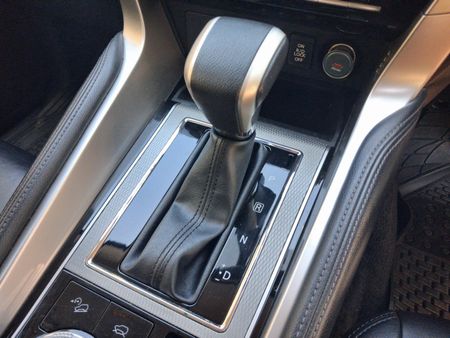 2022-Mitsubishi-Pajero-Sport-24D-4x4-Exceed-Auto_14