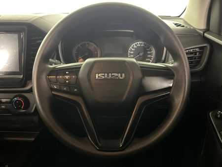 2022-Isuzu-D-Max-19-DDI-HR-L-Auto-Double-Cab_11