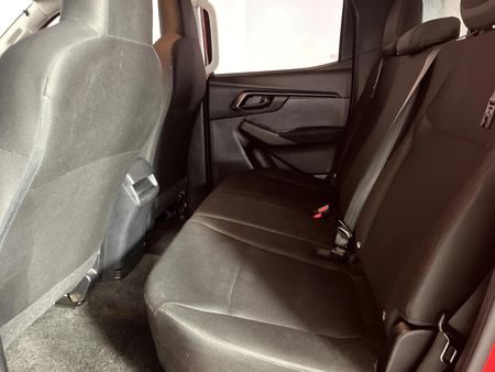 2022-Isuzu-D-Max-19-DDI-HR-L-Auto-Double-Cab_3